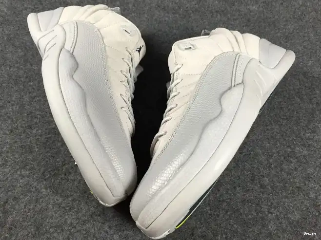 Bmlin Shoes 12 Air Low 308317-002 Jordan Grey Suede 0526